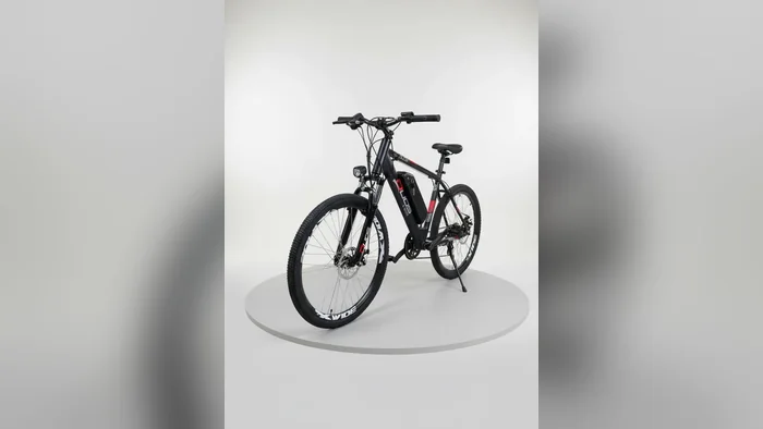 Wind Bikes City preta de lado, sobre prato giratório