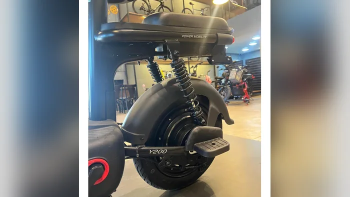 Roda traseira com motor e amortecedor da Yoo Mobility Y-200