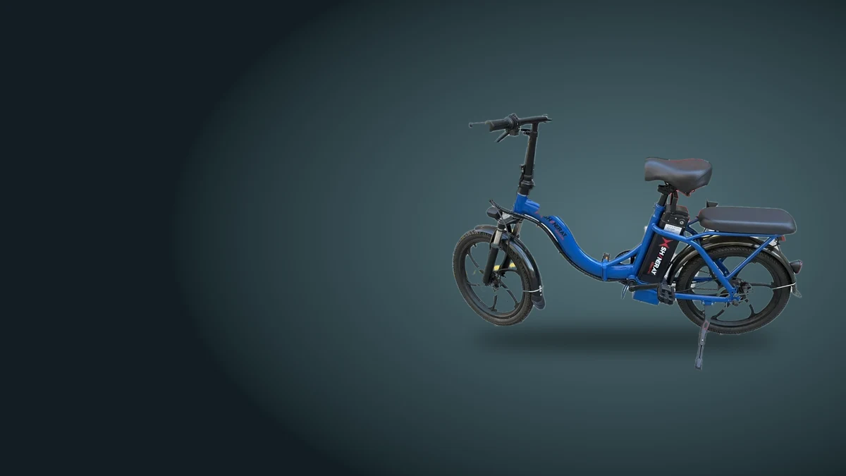 Shineray E-bike azul de lado, com banco duplo, em frente a uma loja de veículos: a única bicicleta elétrica Shineray achada no Mercado Livre