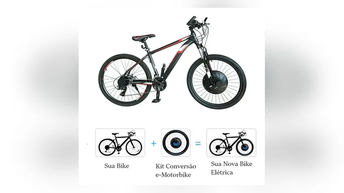 Bicicleta de montanha com a roda elétrica da eMotorbike instalada