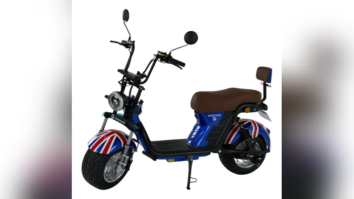 Dampher X13 2000W azul com bandeira britânica nos paralamas, scooter elétrica