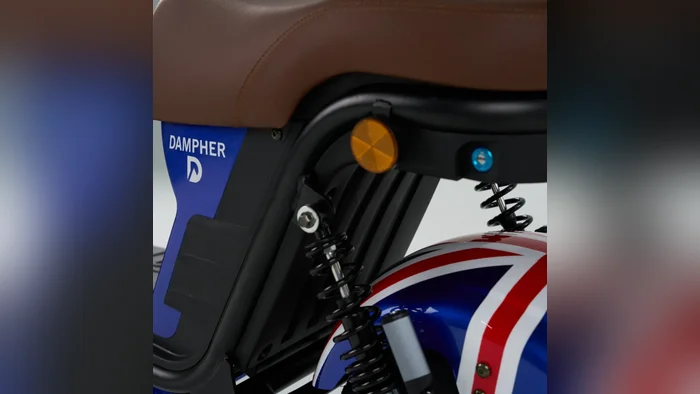 Detalhe do banco e da lateral da Dampher X13