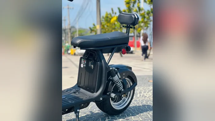 Banco e bateria removível da scooter X11 3000W de 70 km/h